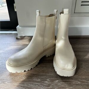 Sam Edelman Women’s Laguna Ivory Chelsea Boots 8.5
